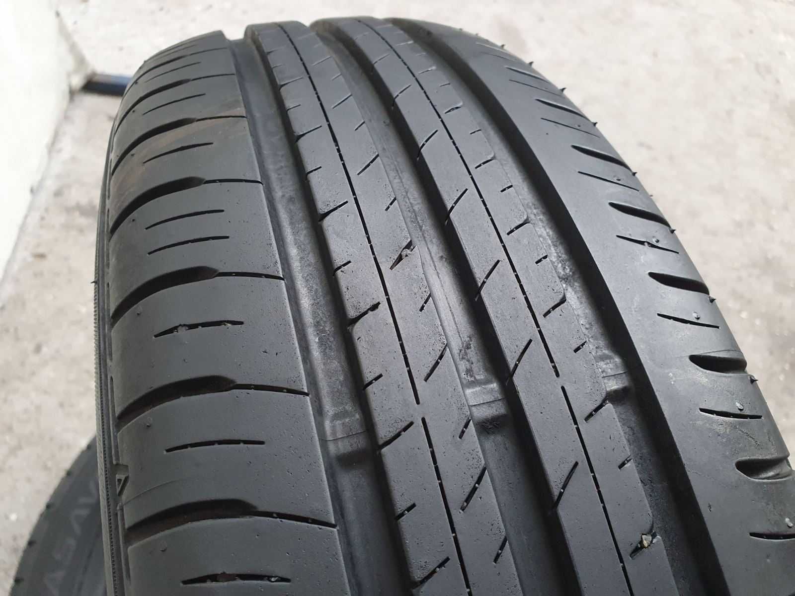 4x Dunlop Enasave Ec300 175/65r15 7mm