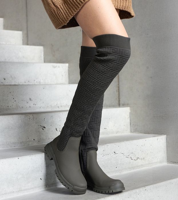 Zielone kozaki materiałowe z matowym wykończeniem Scarlett