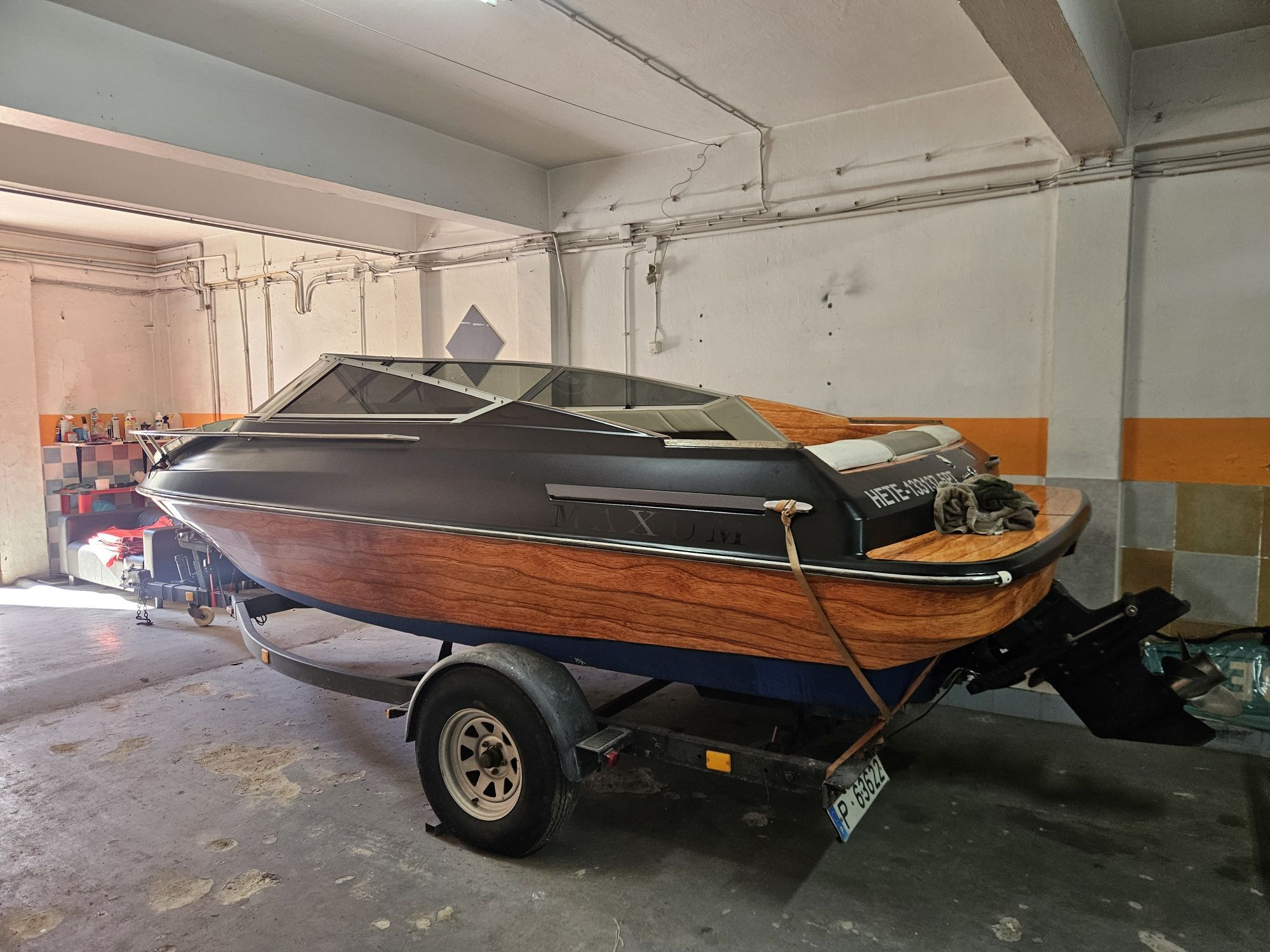 MAXUM 4.3 V6 c/reboque