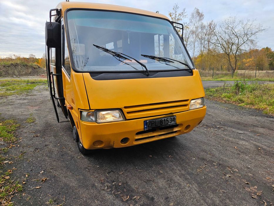 Autobus iveco thesi 2.8d