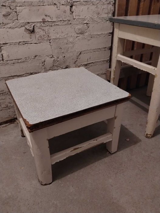 Stołki drewniane PRL do renowacji