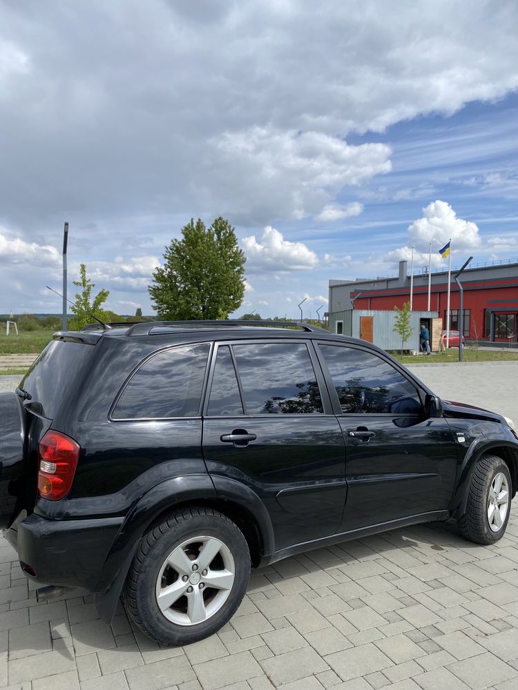 Toyota RAV 4 2004 2.0