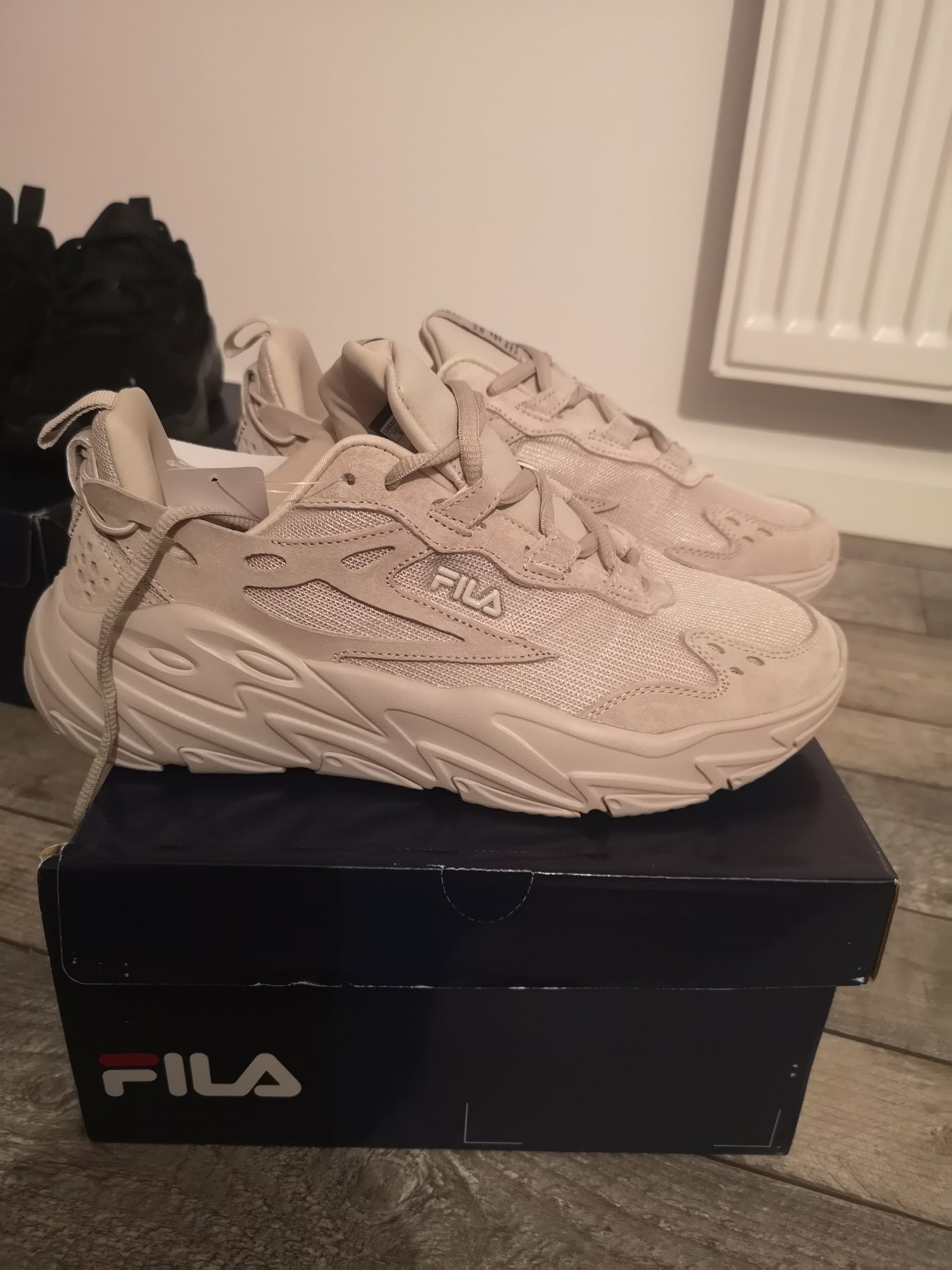 Nowe Buty damskie Fila