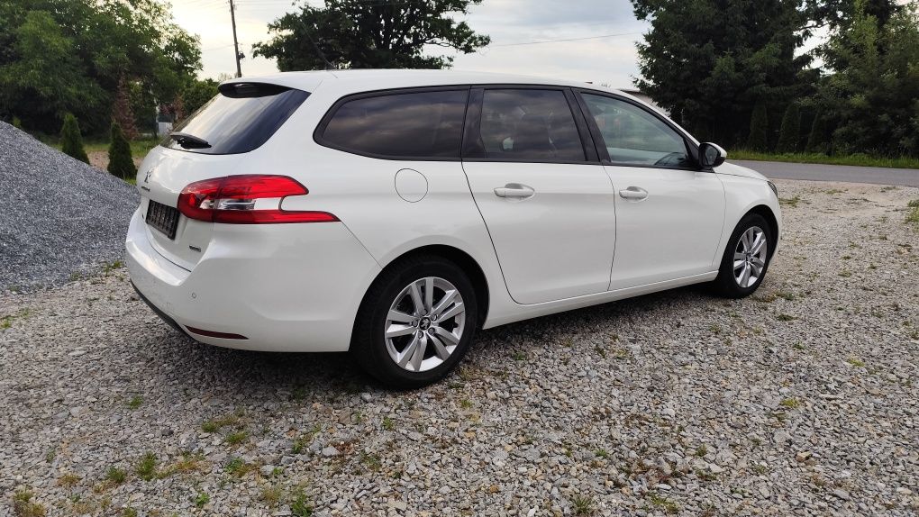 Sprzedam Peugeot 308 1.2 130KM
