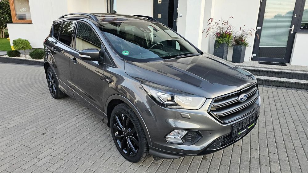 Ford Kuga ST-Line Panorama Kamera Alkantara Bi-Xenon Tempomat aktywn Martwe pole