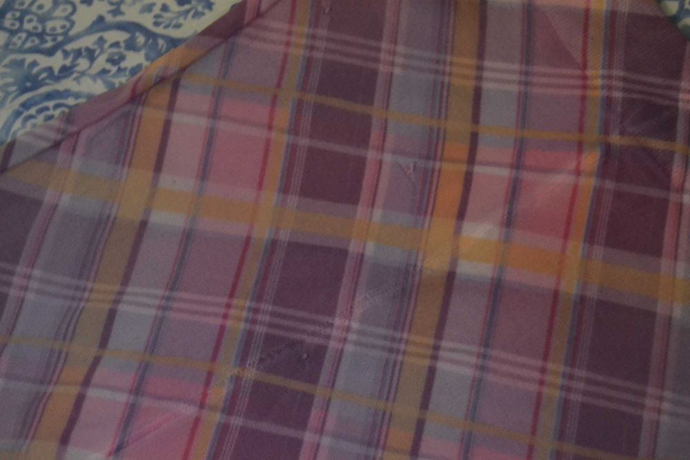 Mocne rajstopy w różowo - żółtą kratkę