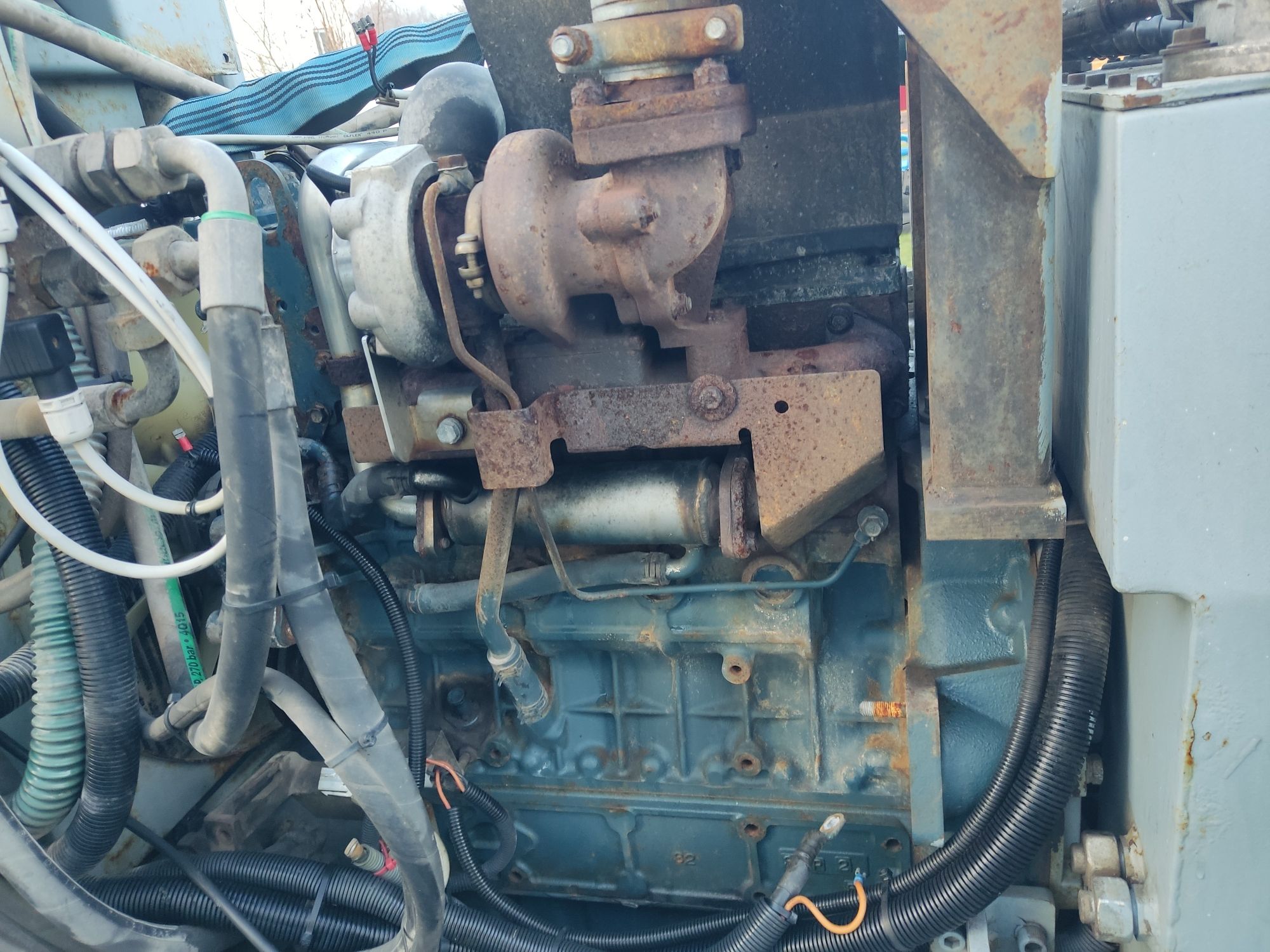 Silnik Kubota v3800 v3300
