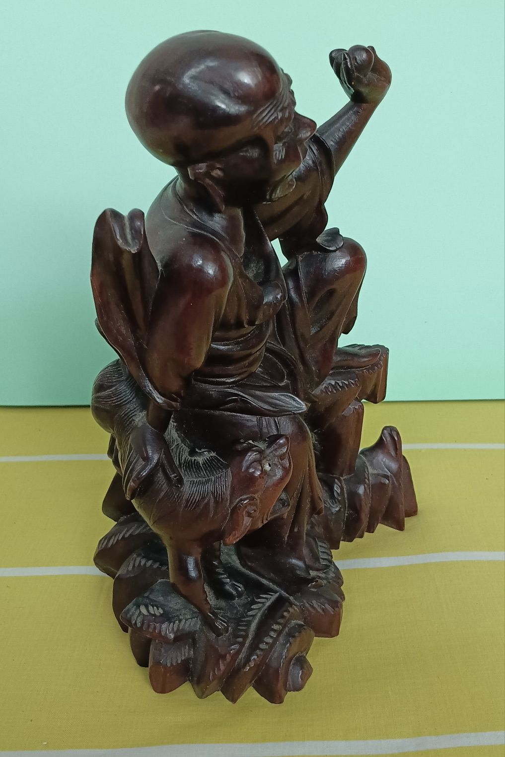 Estatueta oriental antiga