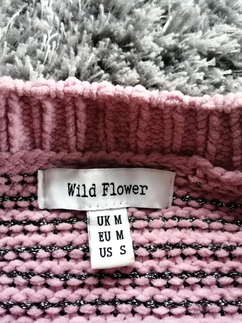 Sweterek pudrowy róż rozmiar M