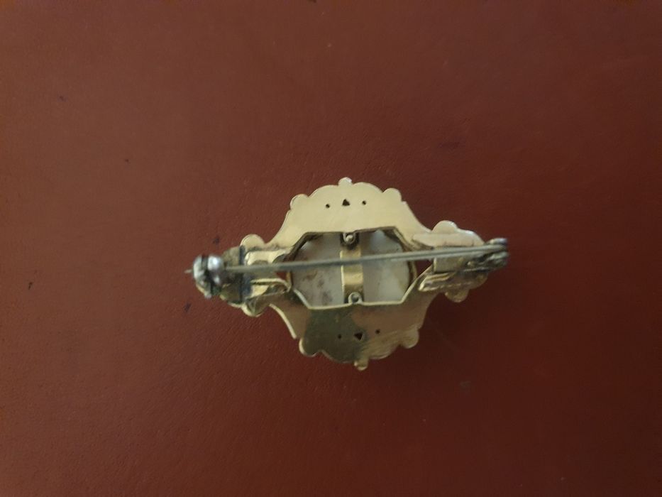 Broszka  stara zloto