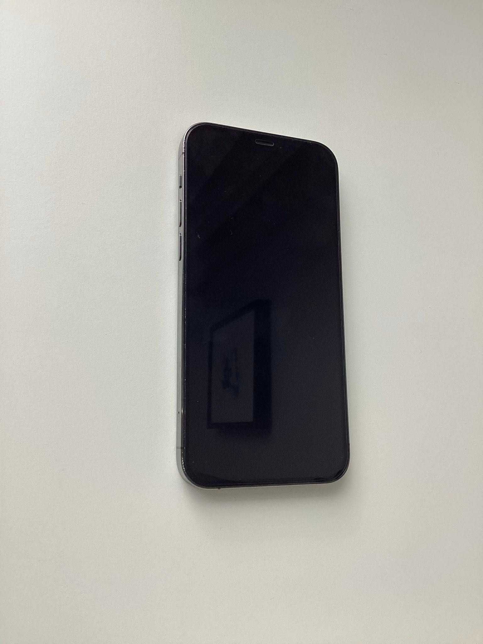 iPhone 12 Pro w bardzo dobrym stanie