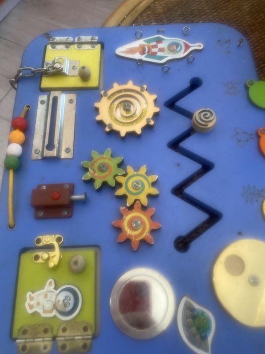 Продам бизиборд для самых маленьких