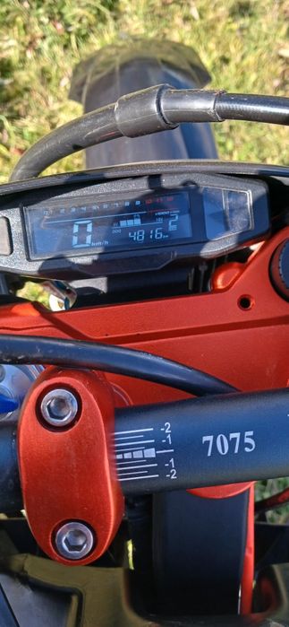 Продам кові адванс 250 в гарному стані