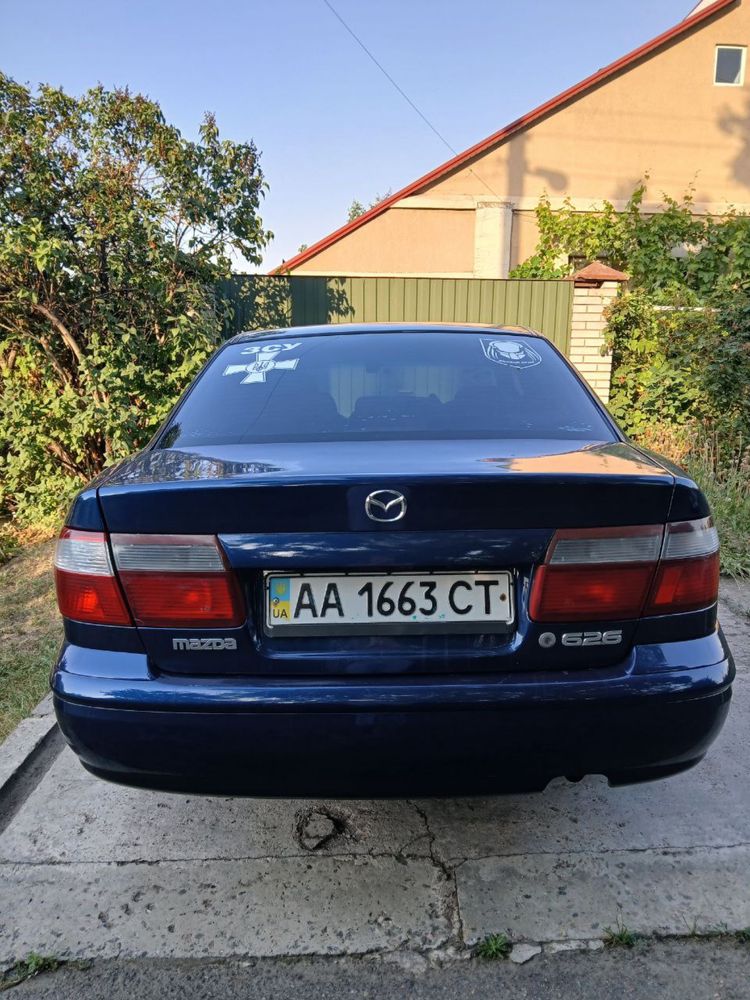 Mazda 626 1.8 бенз