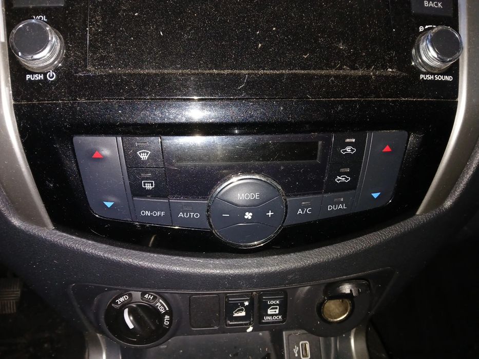 Comando chauffage / sofagem NISSAN NP300 Navara Pick Up (D23)