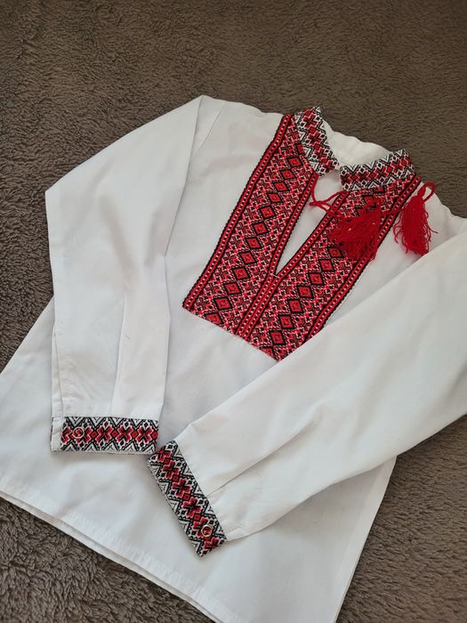 Продам  вишиванку