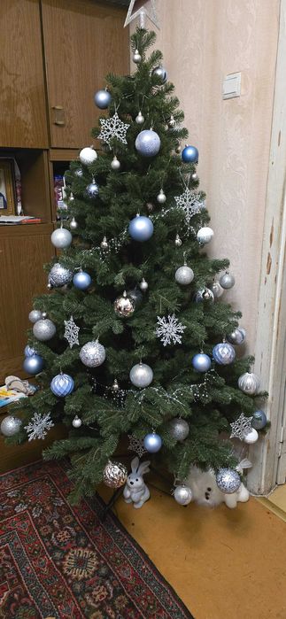 Ялинка новорічна лита 1.80