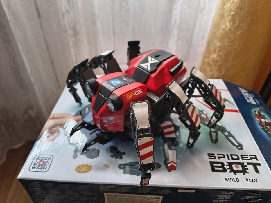 Павук робот- конструктор