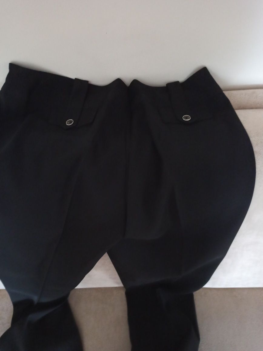 Eleganckie czarne spodnie kant