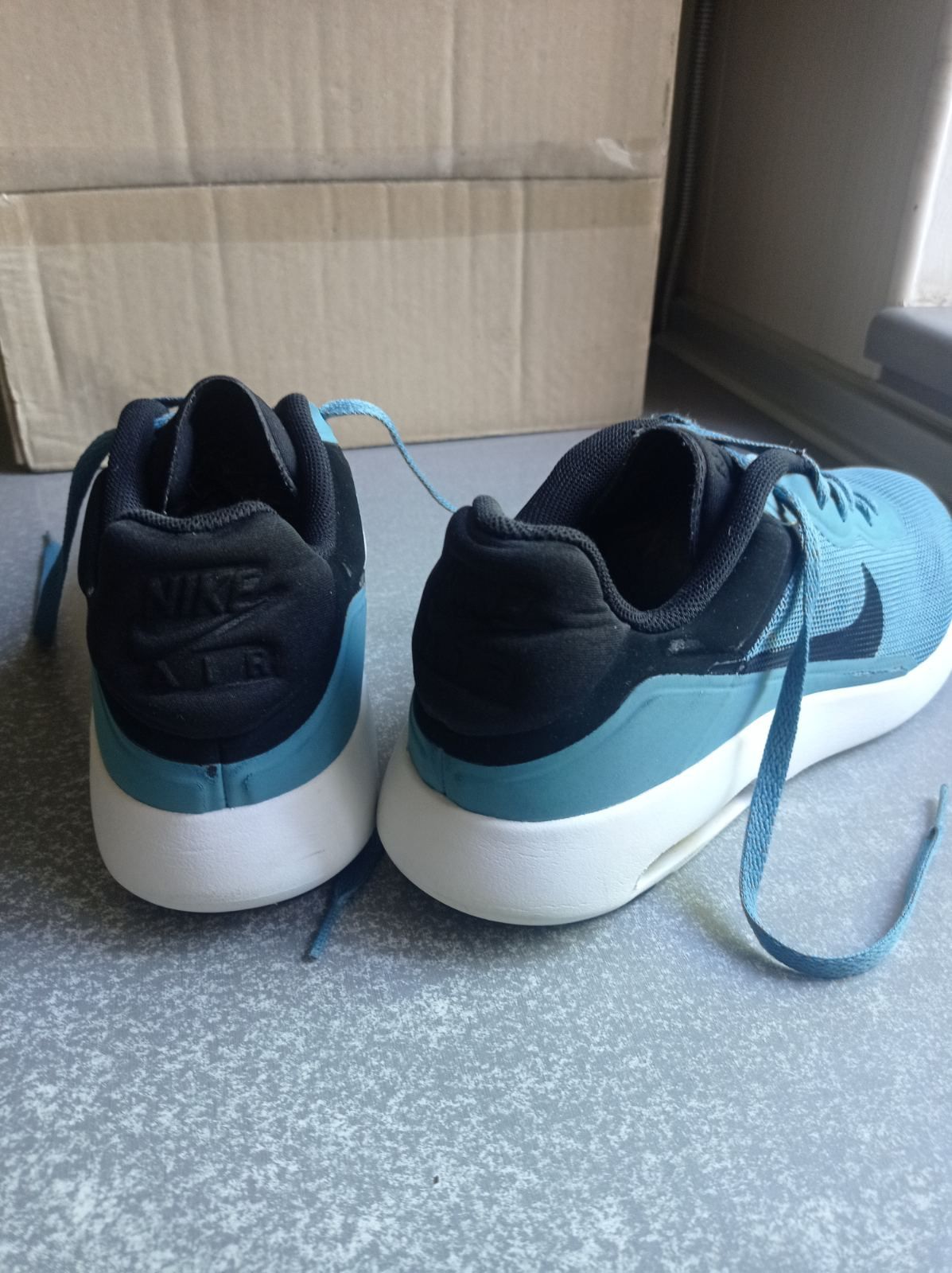 Кросівки Nike Air Max Modern Essential -44р