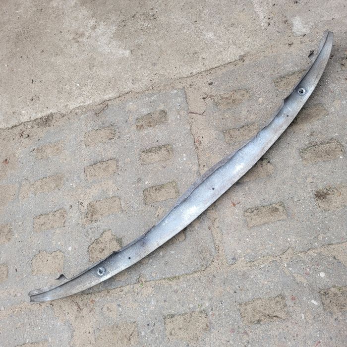 Belka zderzaka przód audi a4 b5 LIFT 2000r