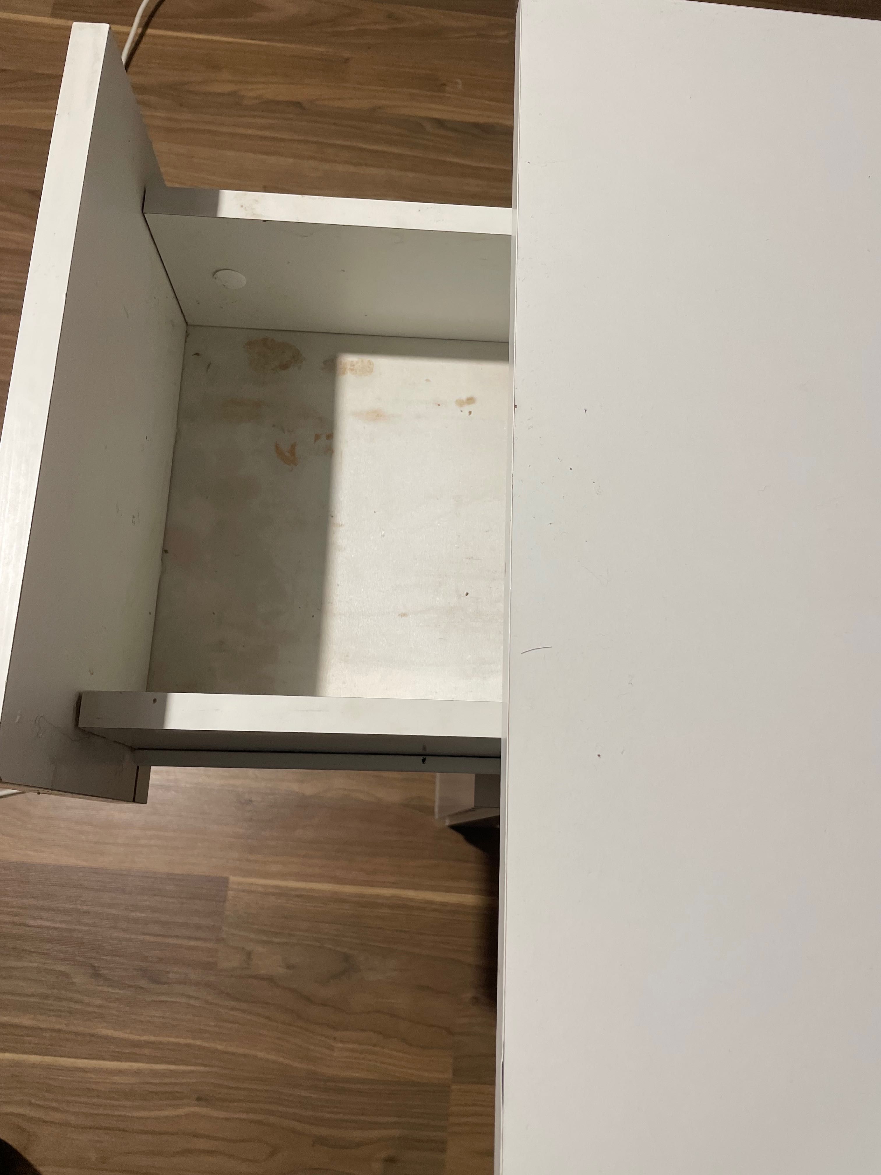 Biurko białe z szufladą i zamykaną szafką