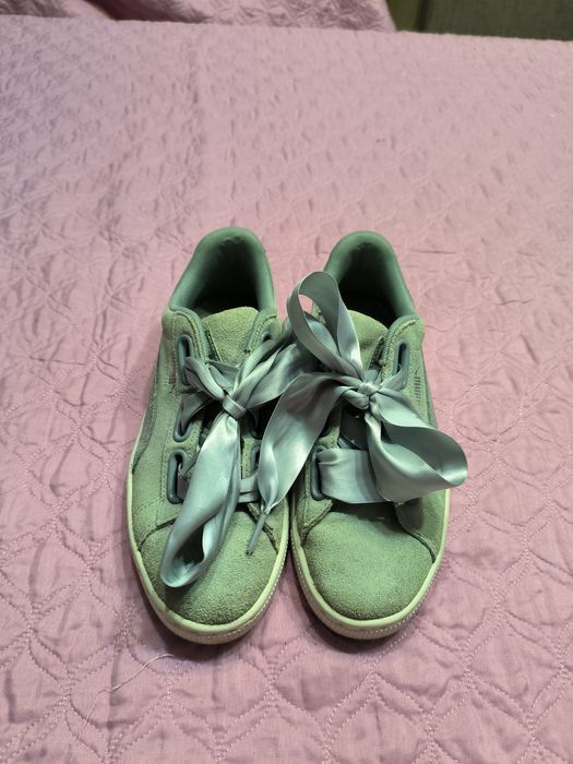 Sapatilhas puma com laço