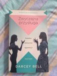 Darcey Bell "Zwyczajna przysługa"