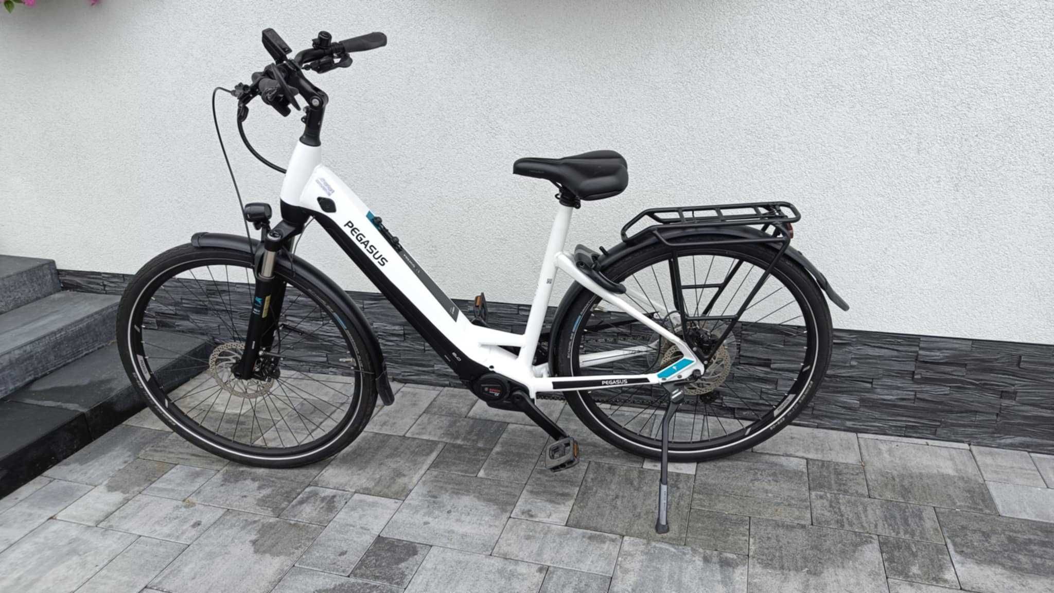 Rower elektryczny Pegasus Premio Evo 10. KTM , Cube