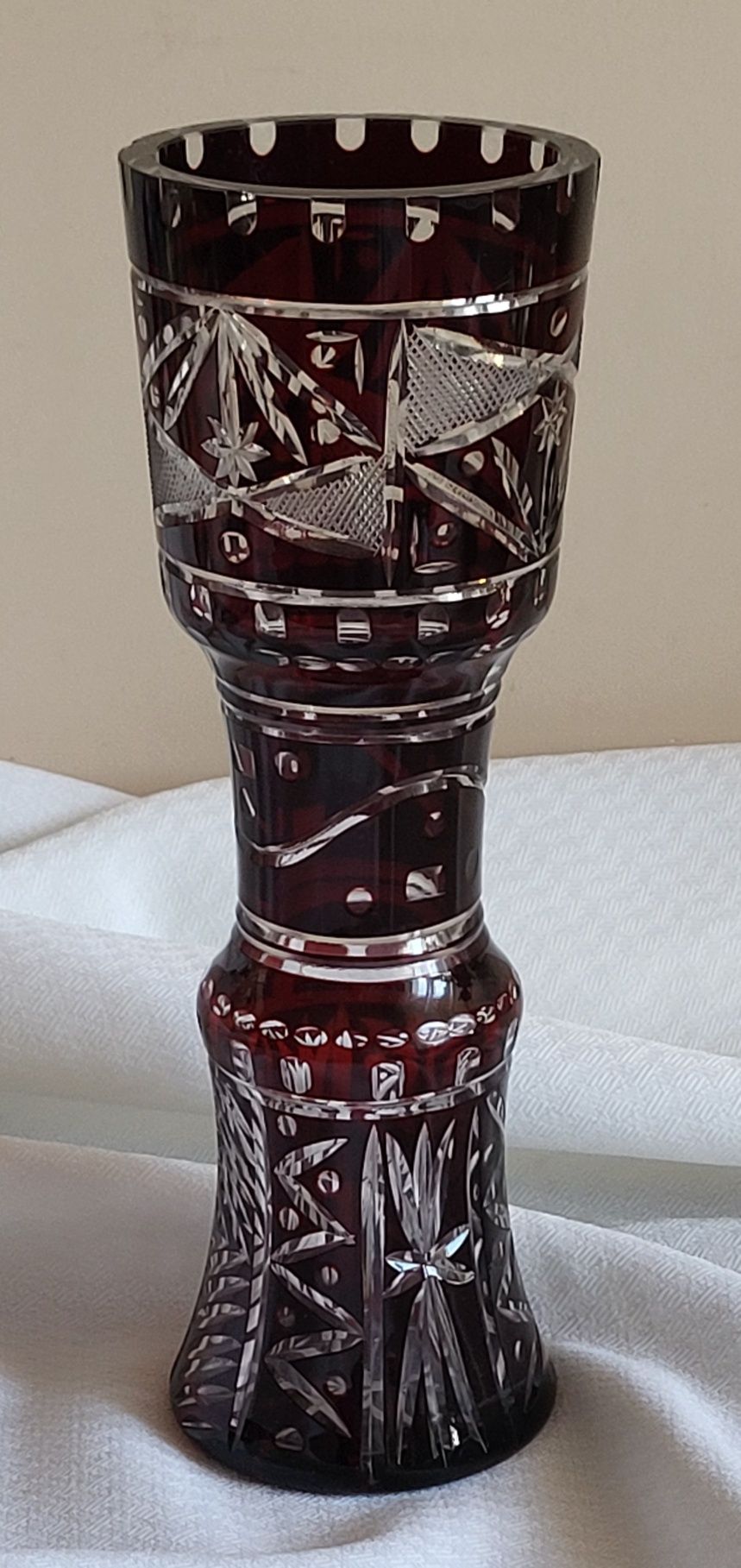 Wazon rubinowy Bohemia 25cm