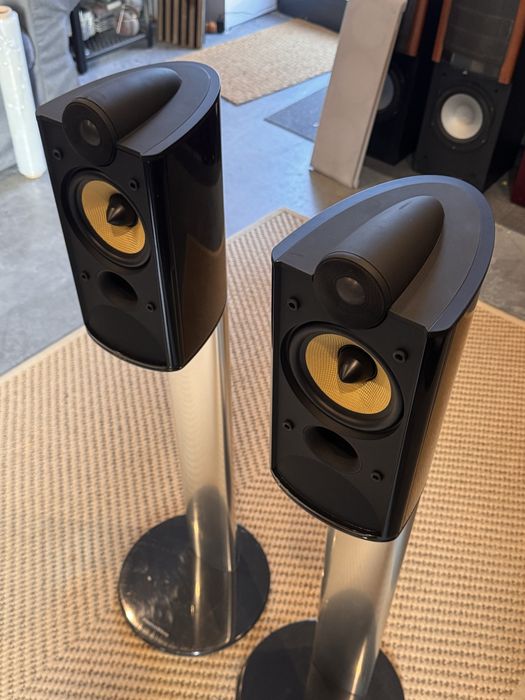 Bowers Wilkins xt2 b&w kolumny podstawkowe