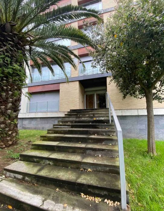 Arrenda-se apartamento T1 em Ponta Delgada