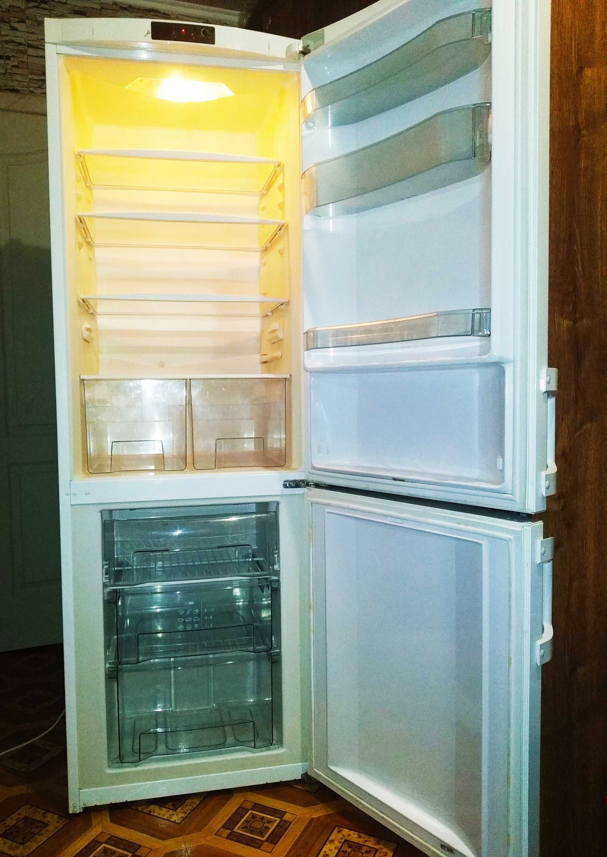 Продам холодильник gorenje NOFrost.