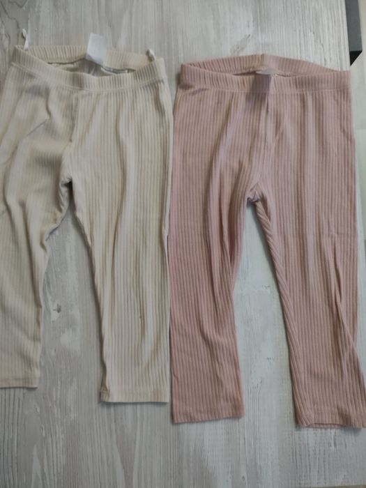 Prążkowane legginsy