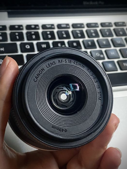 Canon lente RF-S 18-45mm F4.5-6.3 IS STM