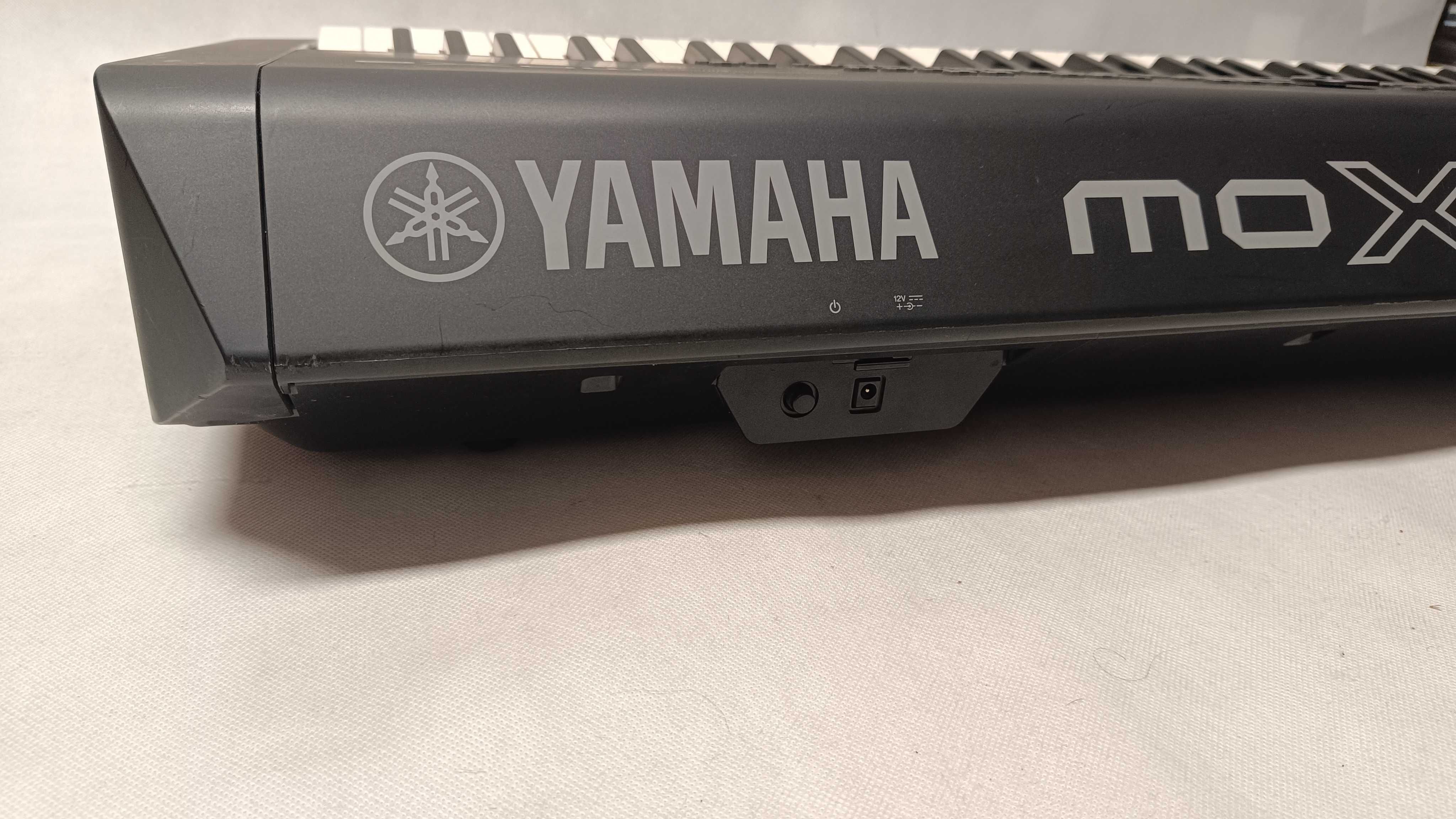 Yamaha MOX 8 syntezator 88 klawiszy z ważoną klawiaturą