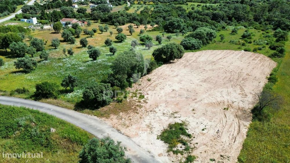Terreno rústico, localizado em Marujo - Bugalhos /Alcanena