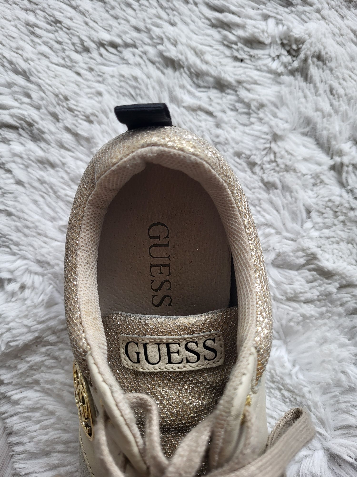 Adidasy Sneakersy Guess 37