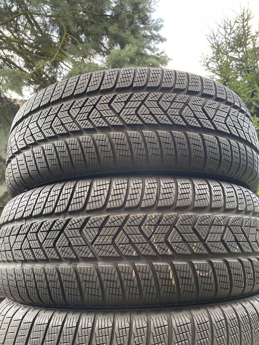 4x PIRELLI Scorpion Winter 235/65R17 104H FR AO