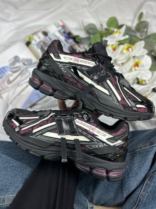 New Balance 1906A Dragon Berry