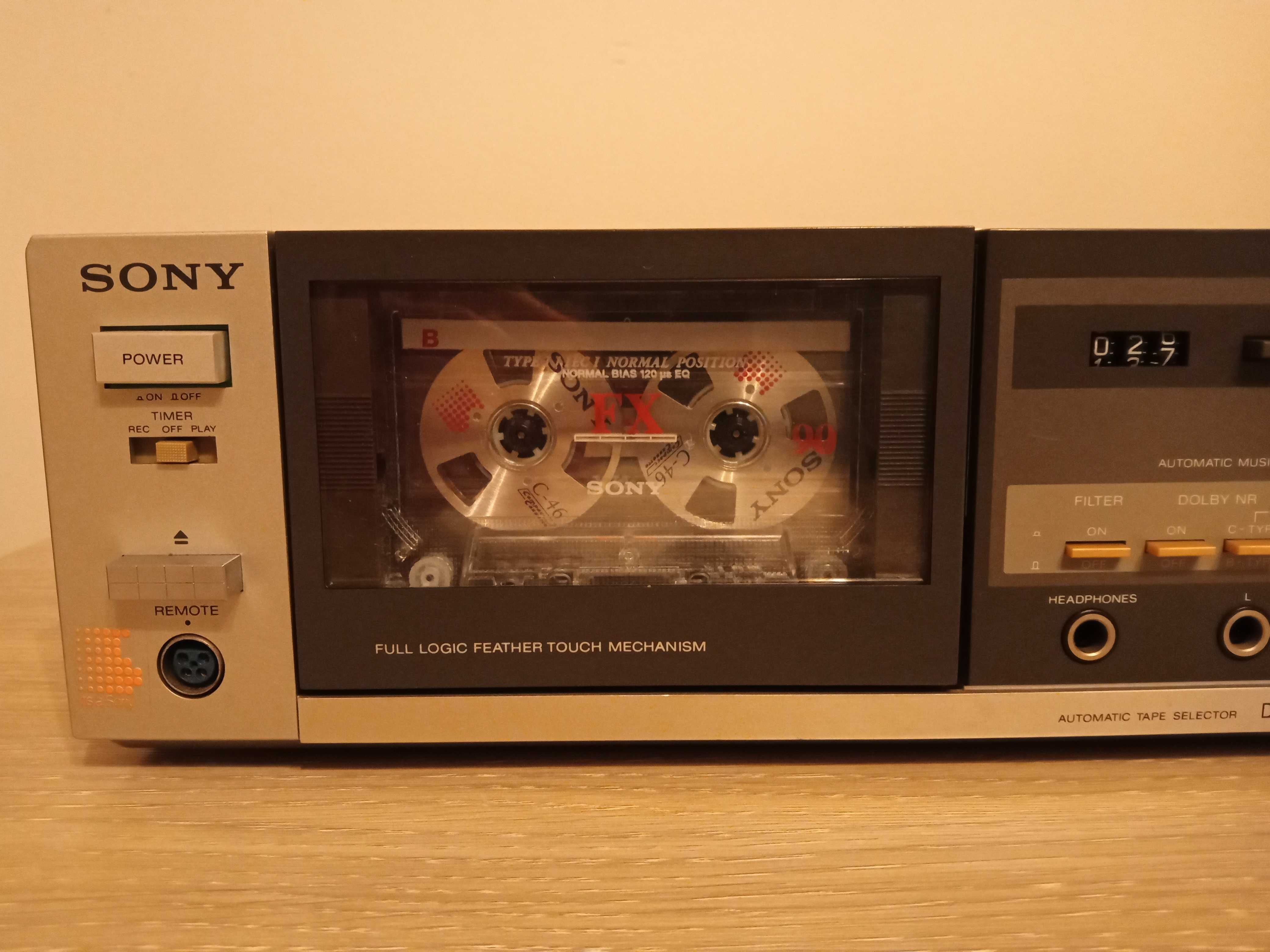 Kaseta magnetofonowa Sony FX 90 - srebrne szpulki.