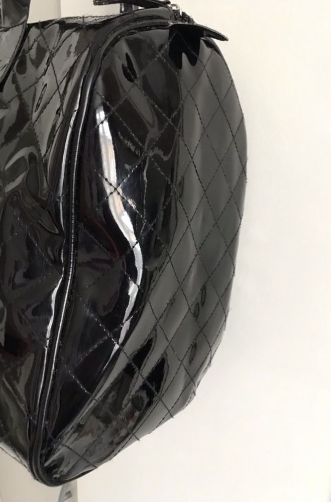 Torebka lakierowana shopper kuferek