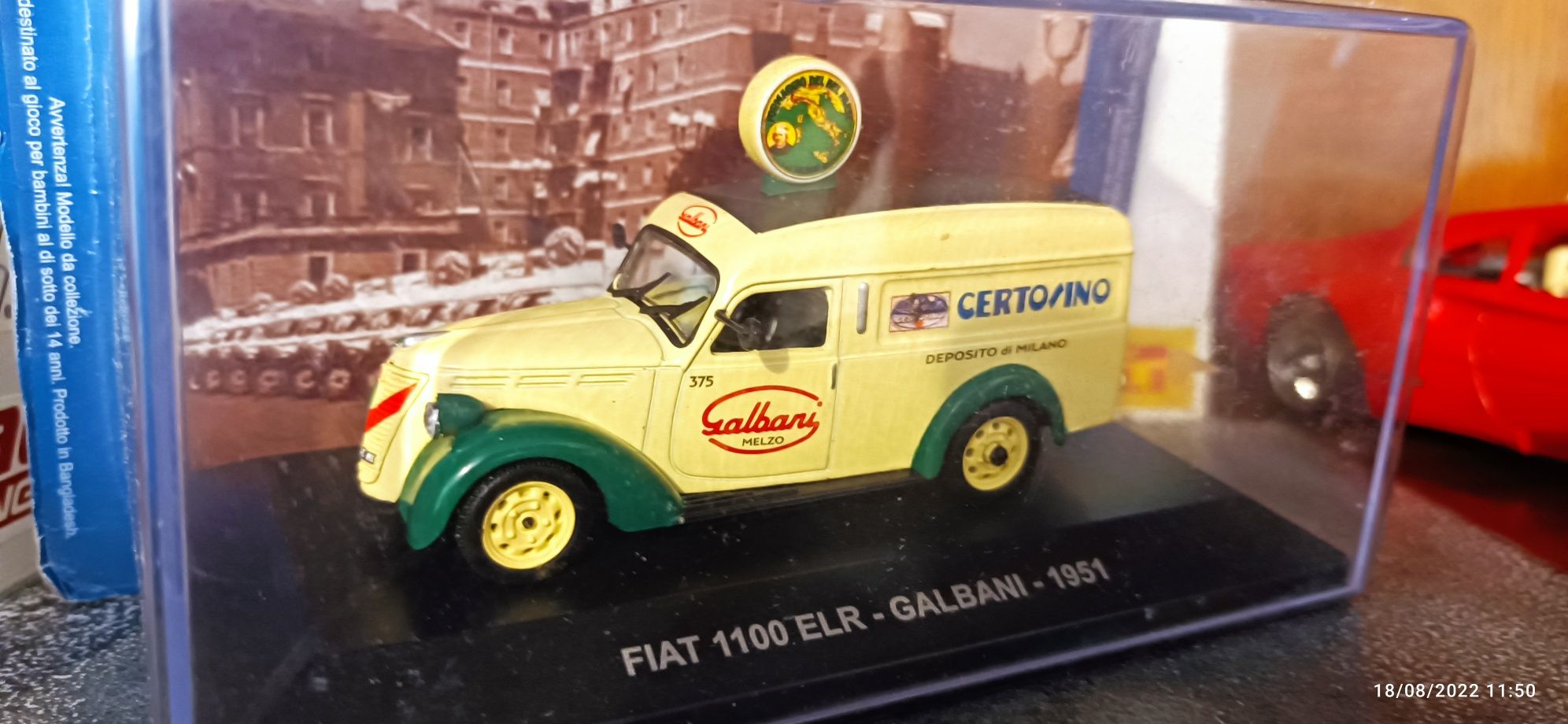 Carrinhas antigas de publicidade,novas 1/43. 15€ cada