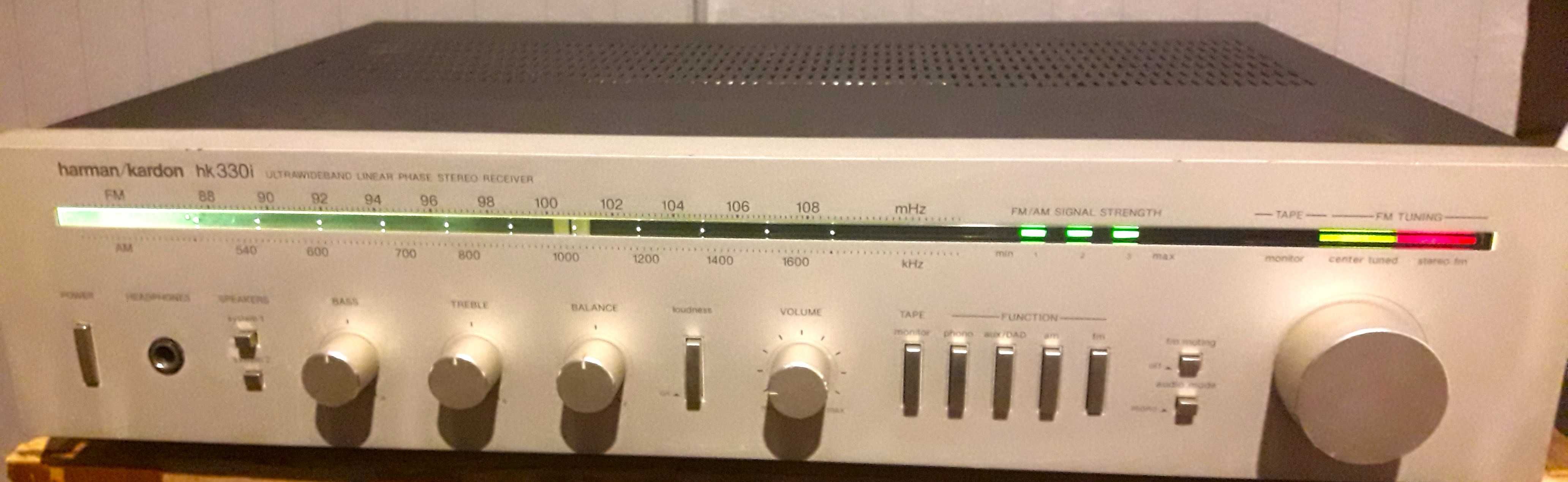 Винтажный ресивер Harman/Kardon HK-330i.