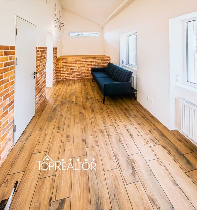 Продам сучасний будинок у селищі River park