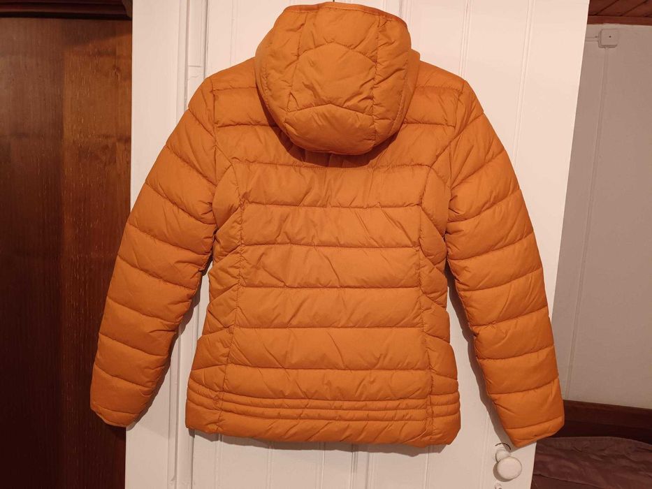 Casaco com capuz para a chuva