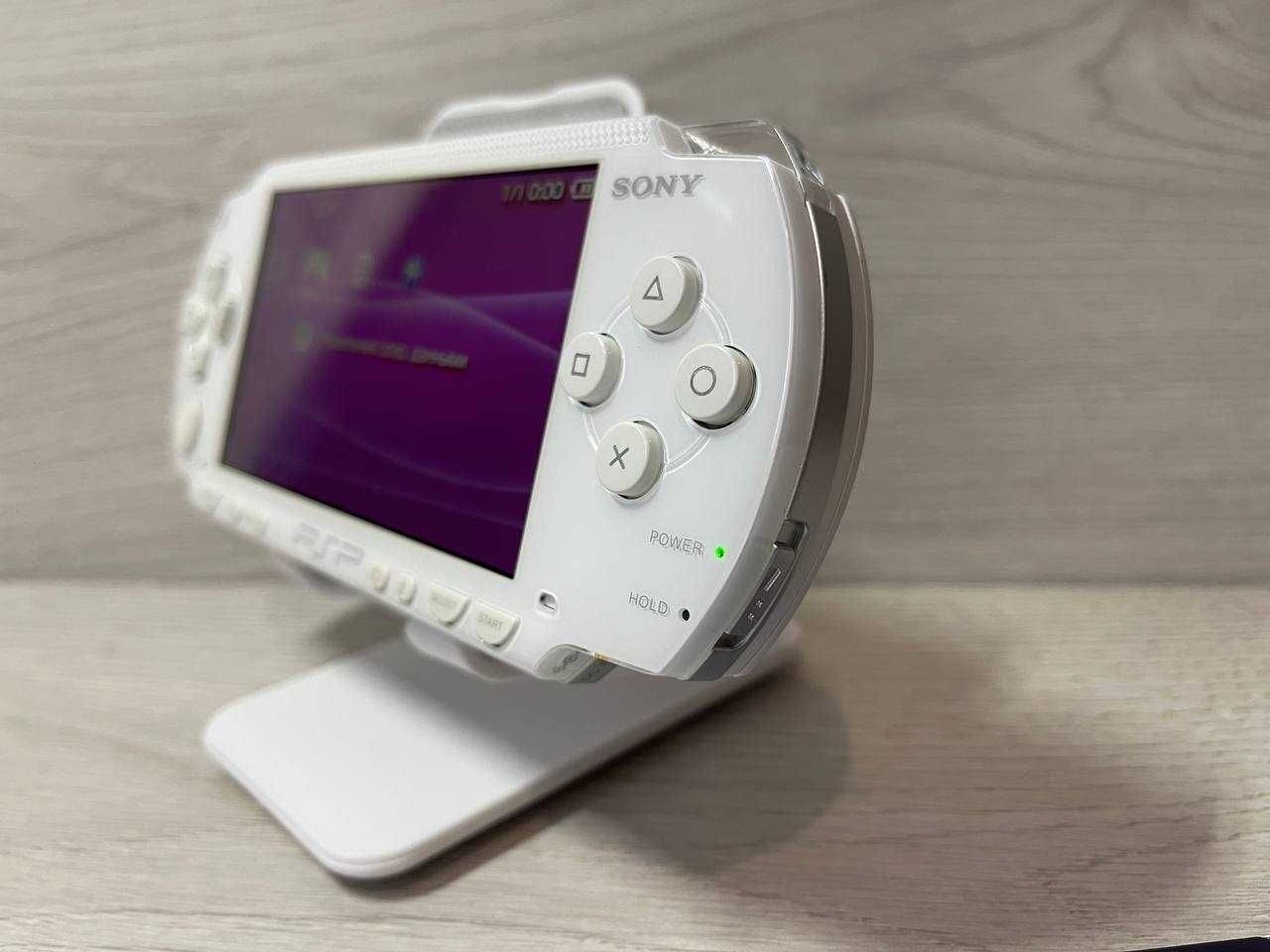 Sony PSP White 32GB + 40 Ігор  PlayStation Портативна ПСП
