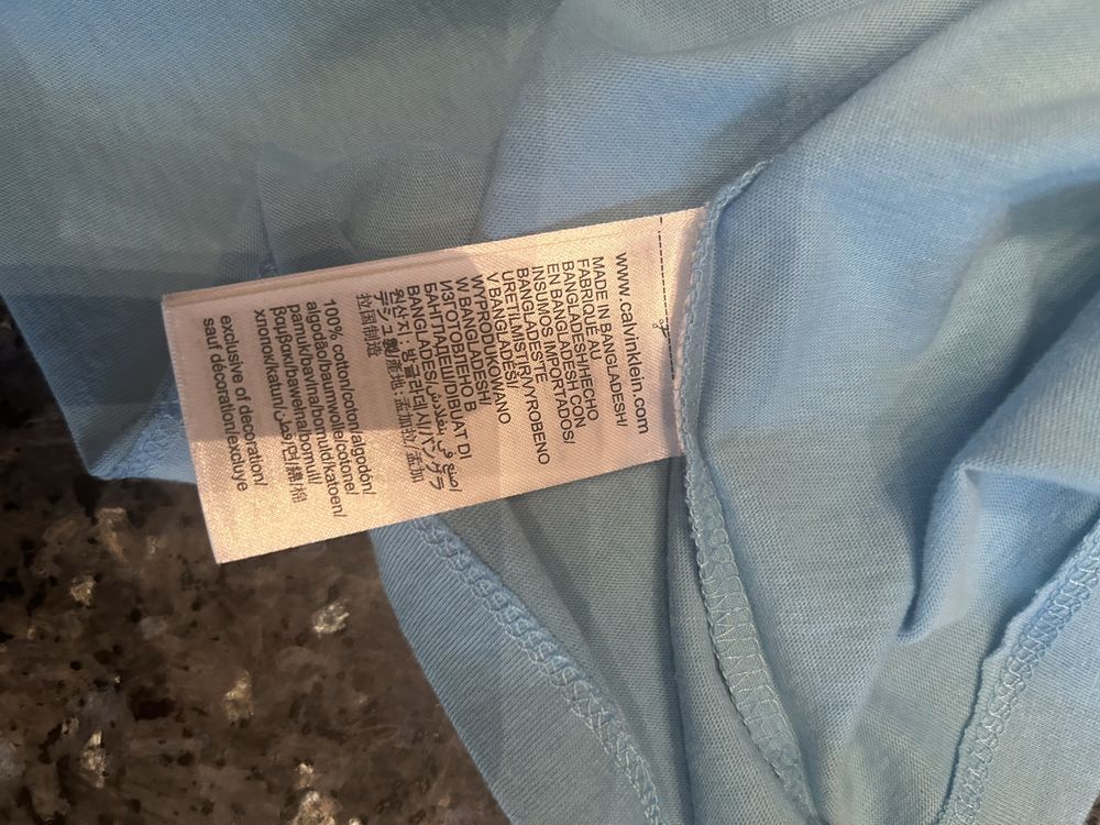 Top Calvin Klein Jesns r.L