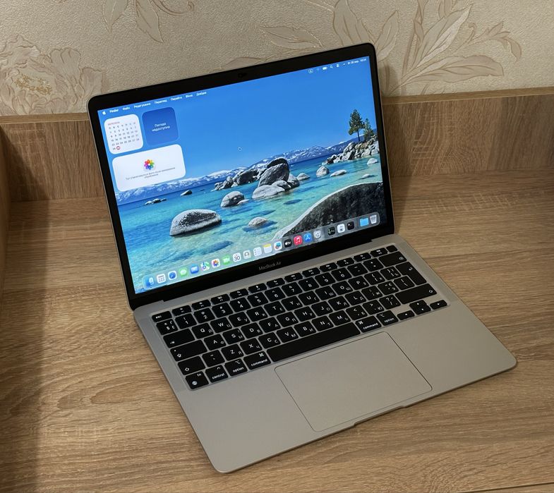 Apple MacBook Air 2020/M1/16Gb/SSD256