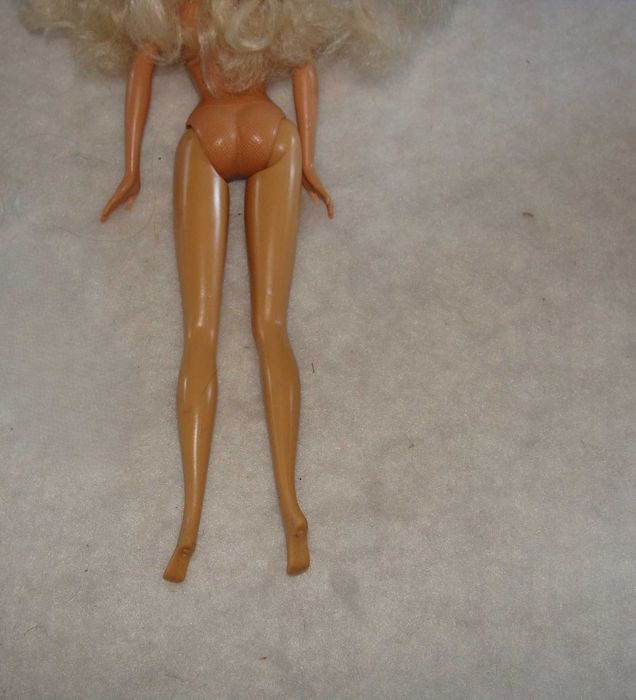 Boneca Barbie Cinderella Magic Vanity Giftset (Ref. J0420) de 2005